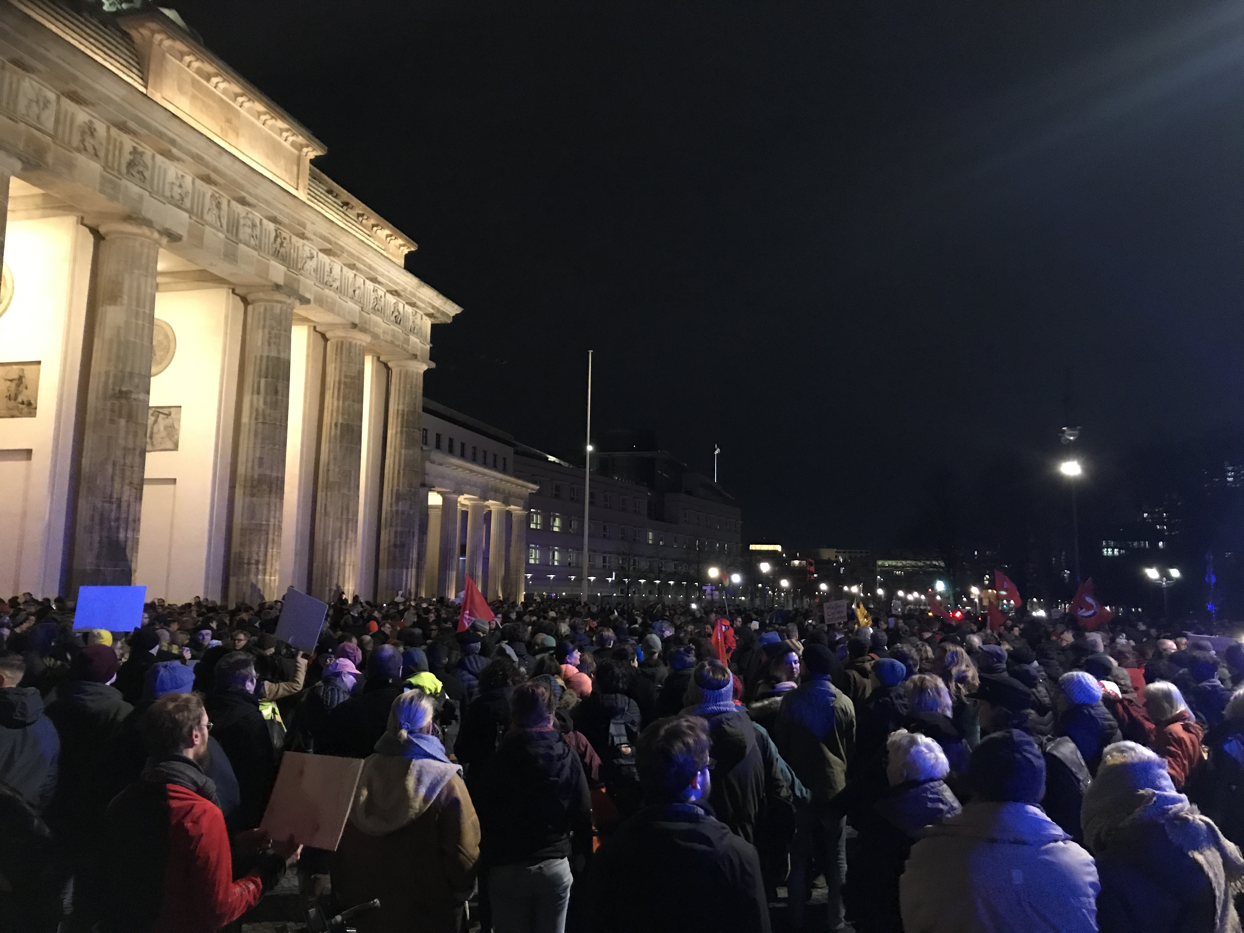 Kundgebung - Gegen den Naziaufmarsch in Mitte